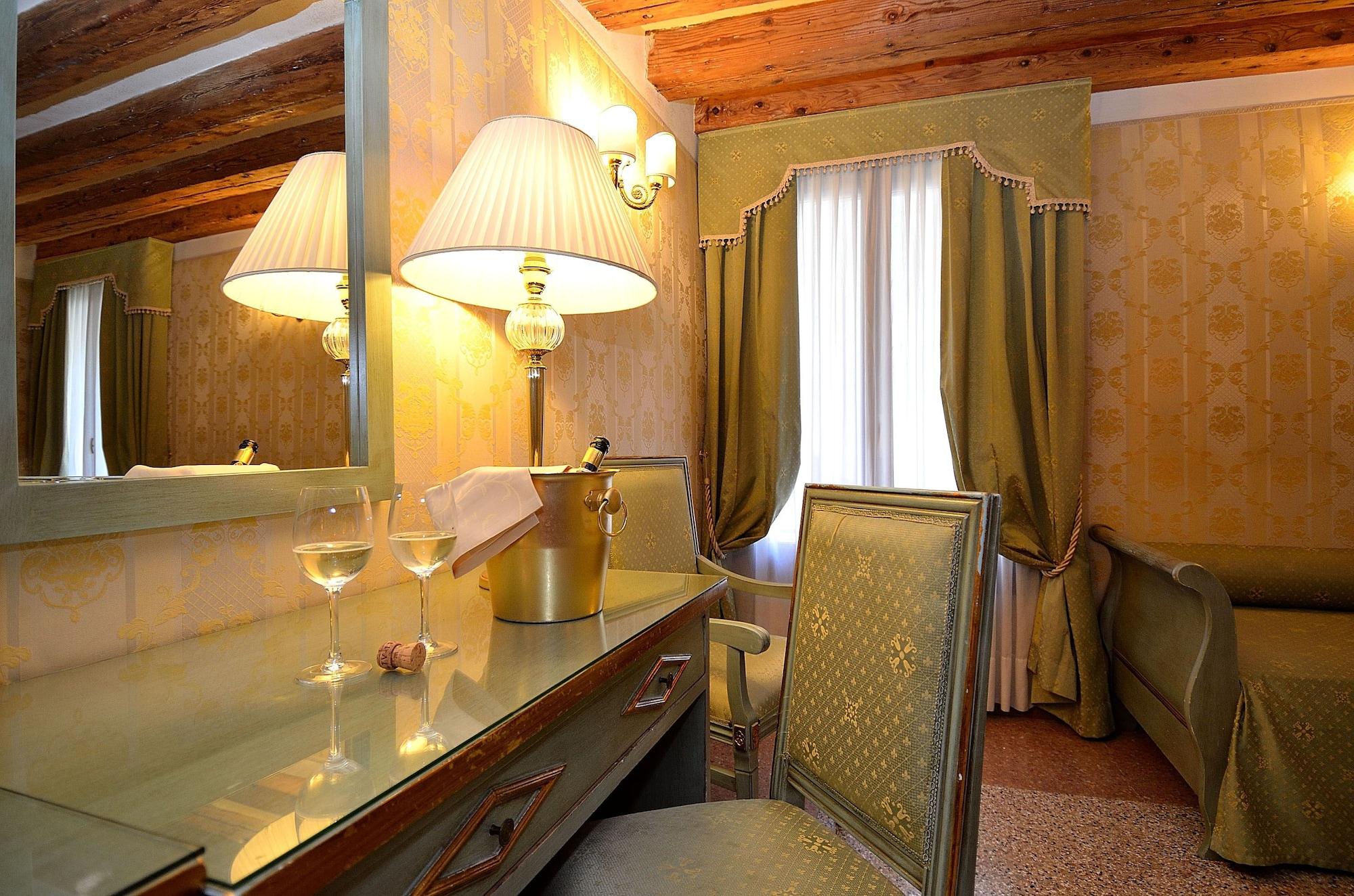 Locanda La Corte Венеция Стая снимка
