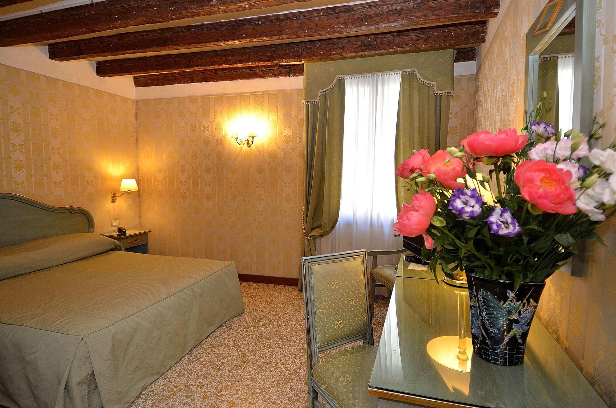 Locanda La Corte Венеция Екстериор снимка
